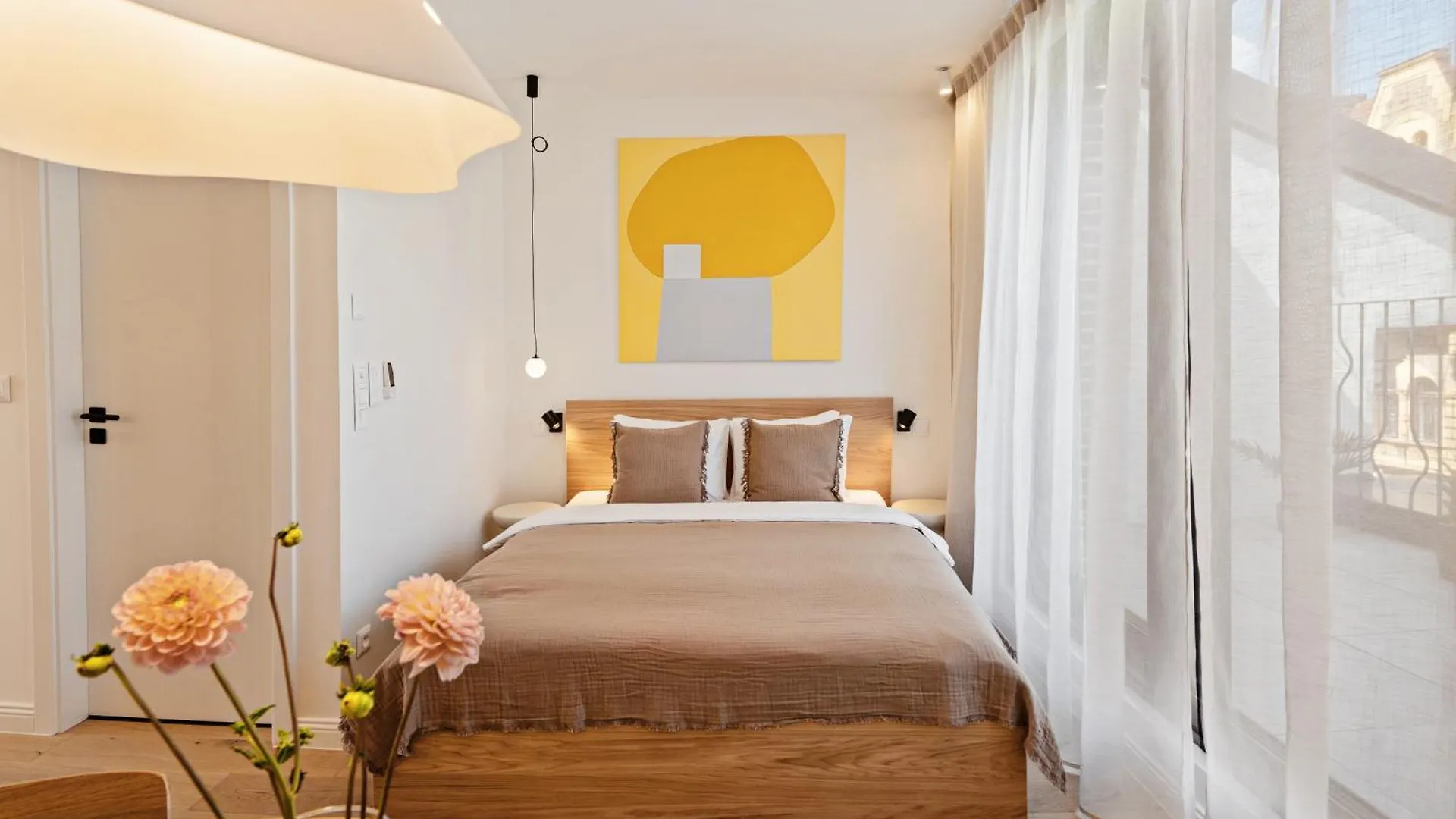 Turnkey I Henry'S Tower Apartments Prague