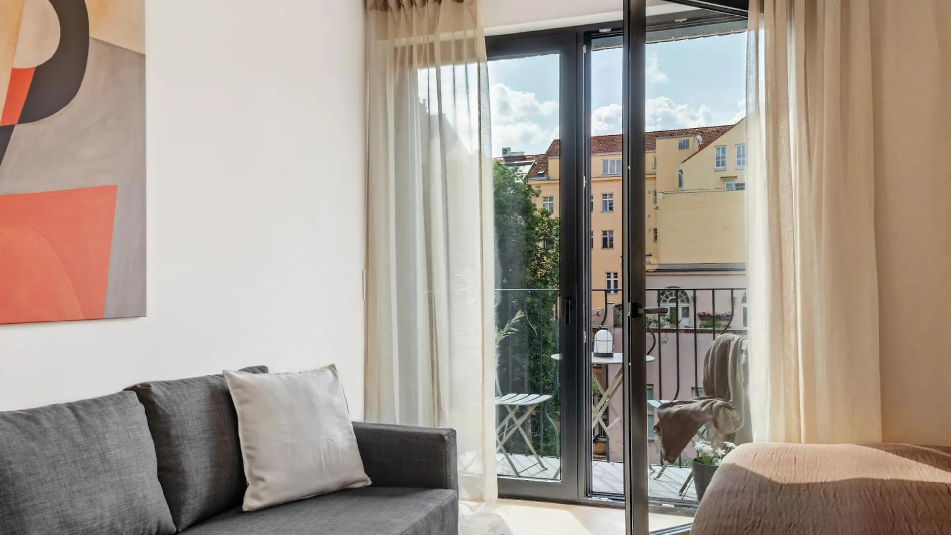 Turnkey I Henry'S Tower Apartments Prague