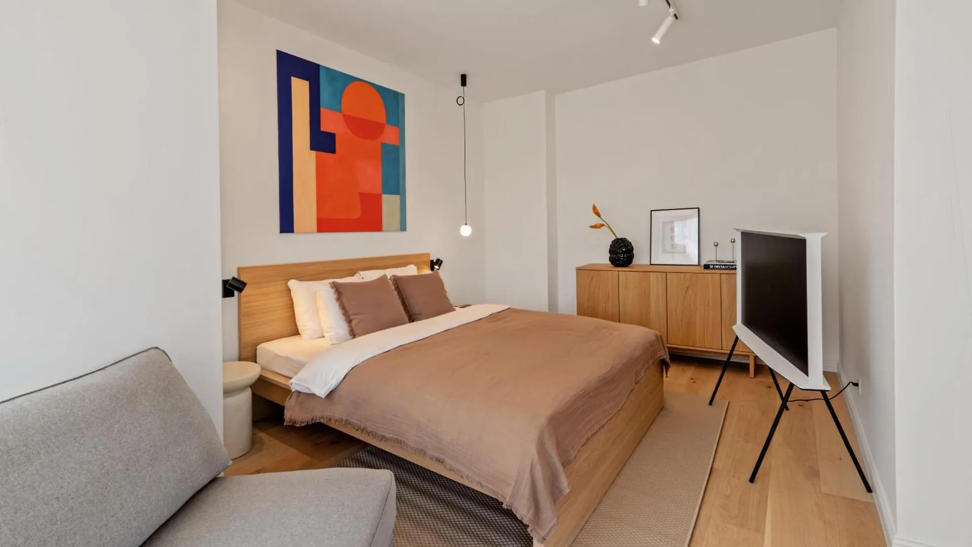 Turnkey I Henry'S Tower Apartments Prague