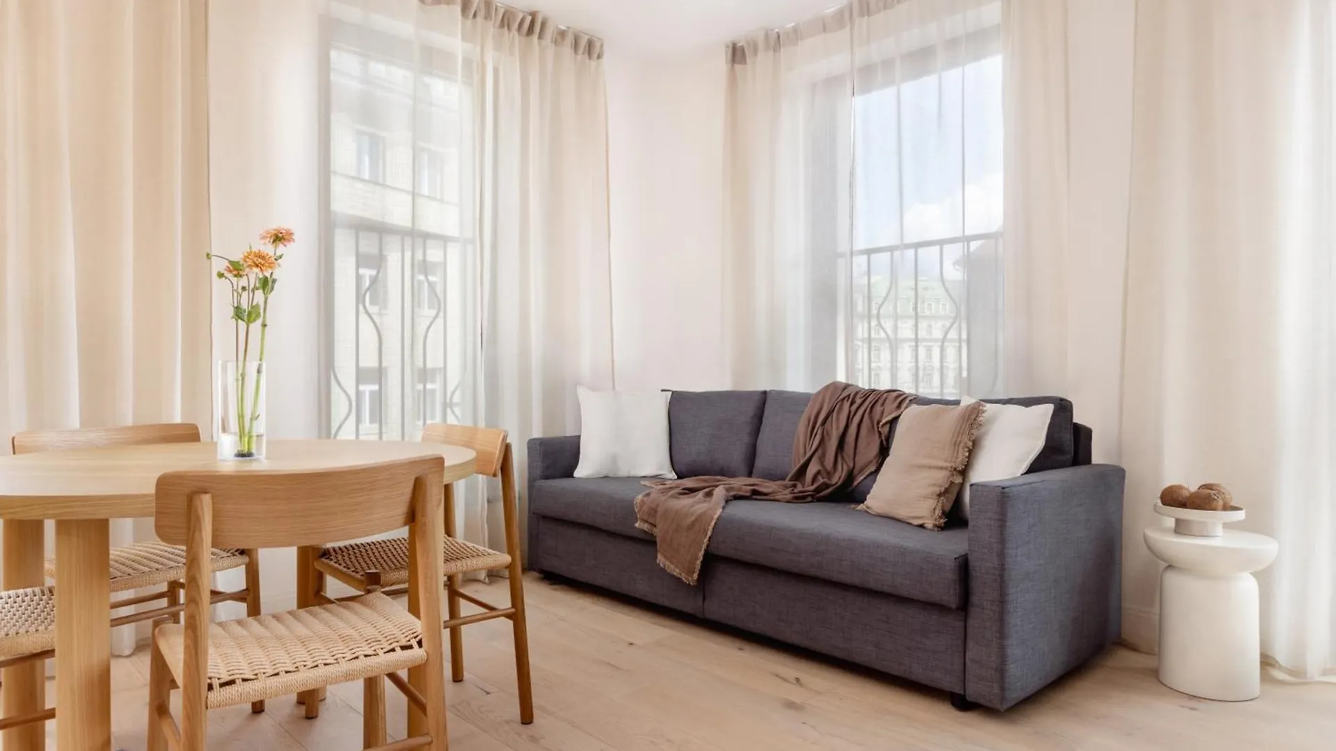 Turnkey I Henry'S Tower Apartments Prague