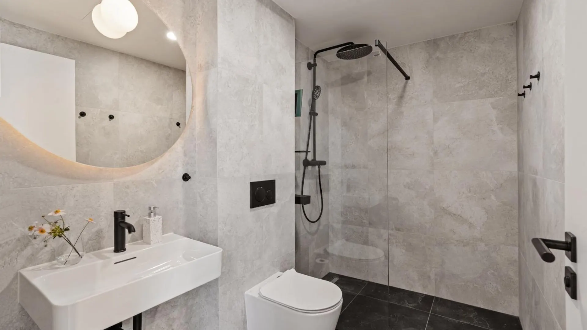 Turnkey I Henry'S Tower Apartments Prague