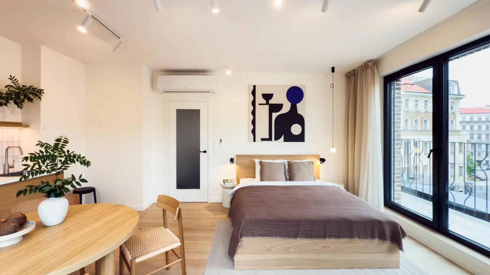 Turnkey I Henry'S Tower Apartments Prague