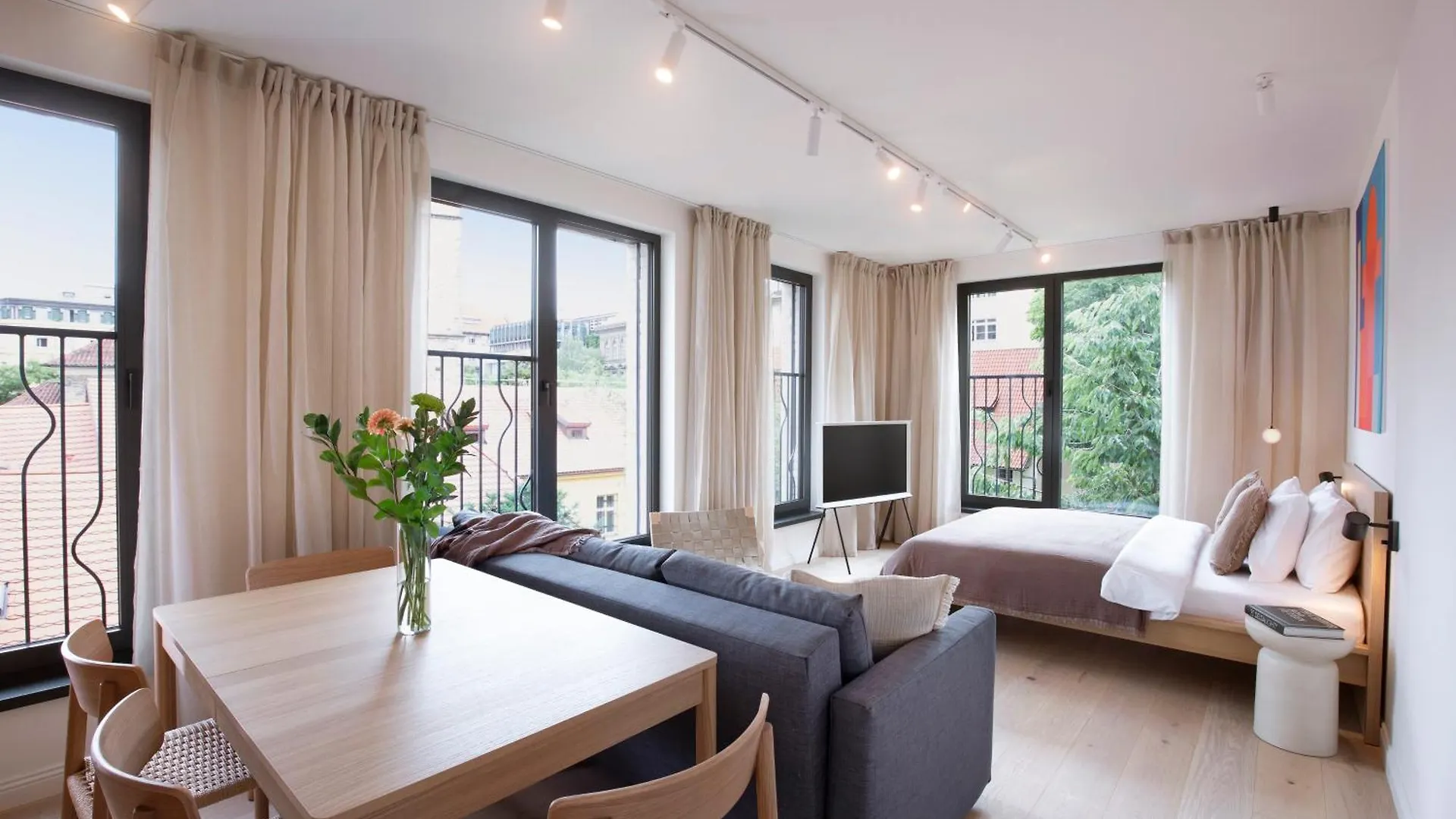 Turnkey I Henry'S Tower Apartments Prague